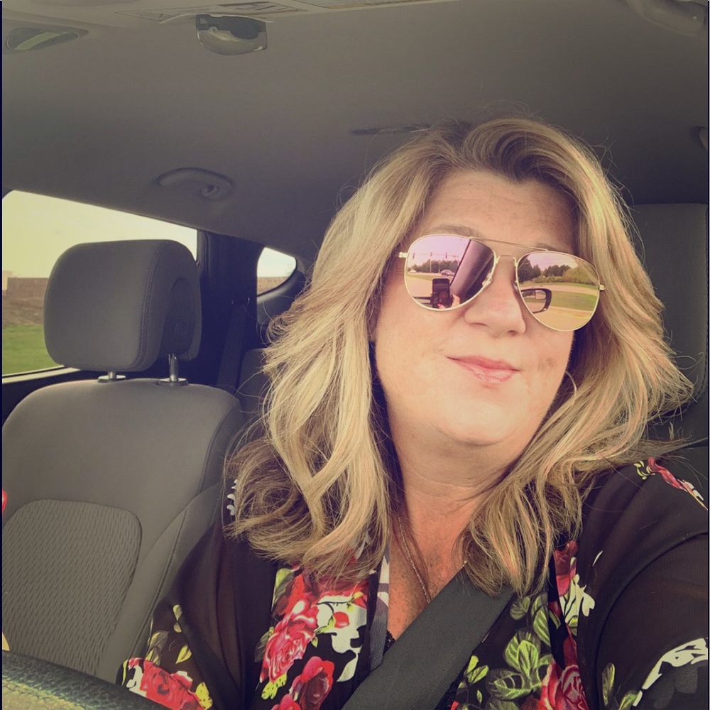 Meet your Posher, Sheri